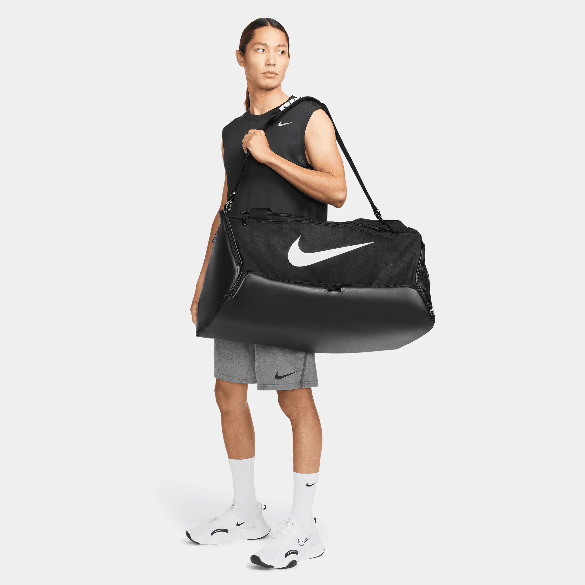 Nike Golf Brasilia 9.5 Training Duffle Holdall Bag 95L - DO9193-010 - Image 7