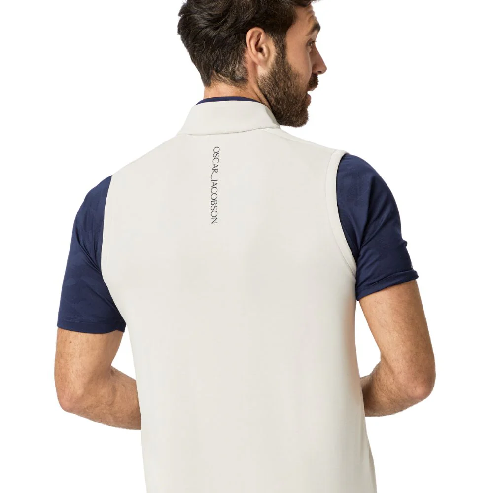 Oscar Jacobson Drew Sleeveless Men's Pullover Golf Top 2026 - Aluminium - Image 4