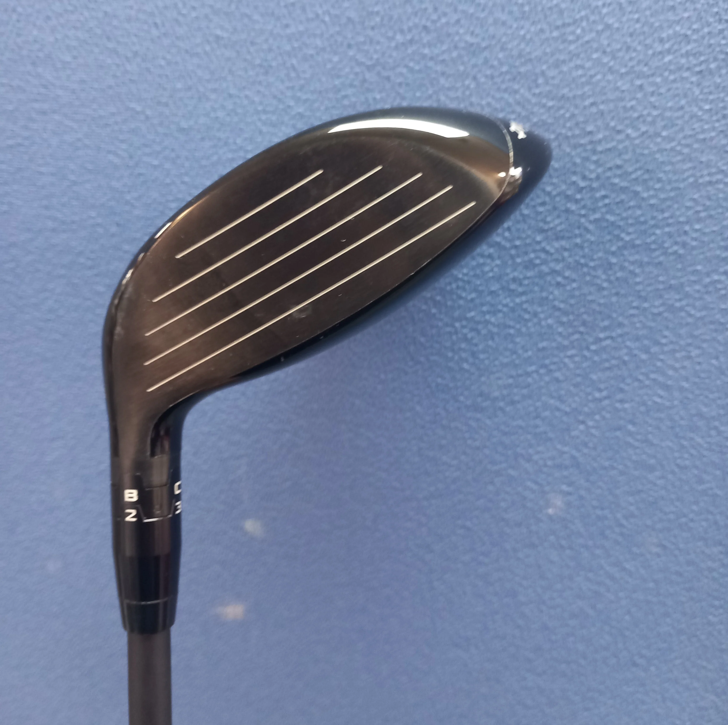 Titleist Golf GT2 Fairway Mens Right Hand 18 Degree Regular Flex Pre Owned - Image 3
