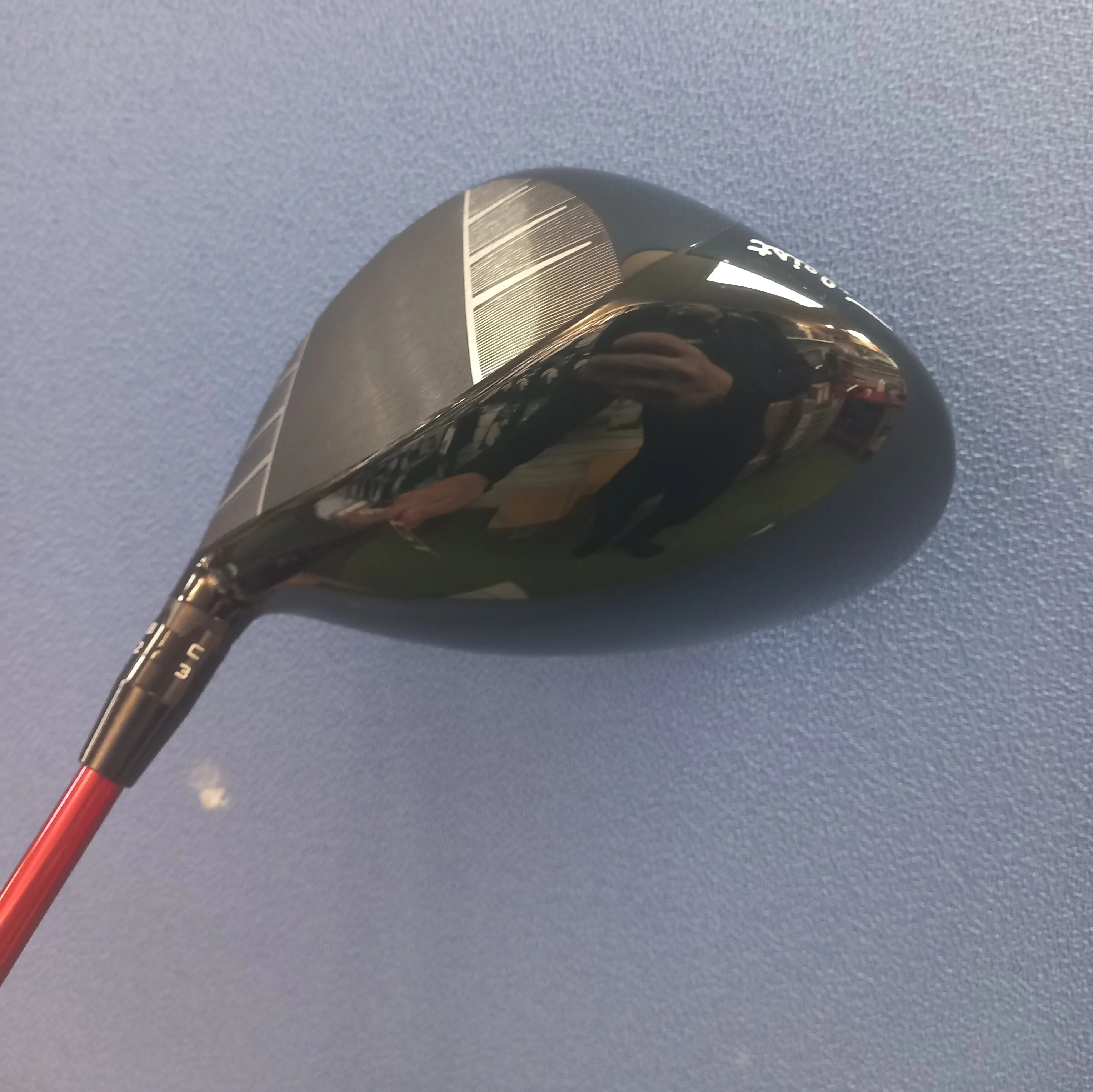 Titleist Golf GT4 Driver Mens Right Hand 9 Degree Stiff Flex Pre Owned - Image 3